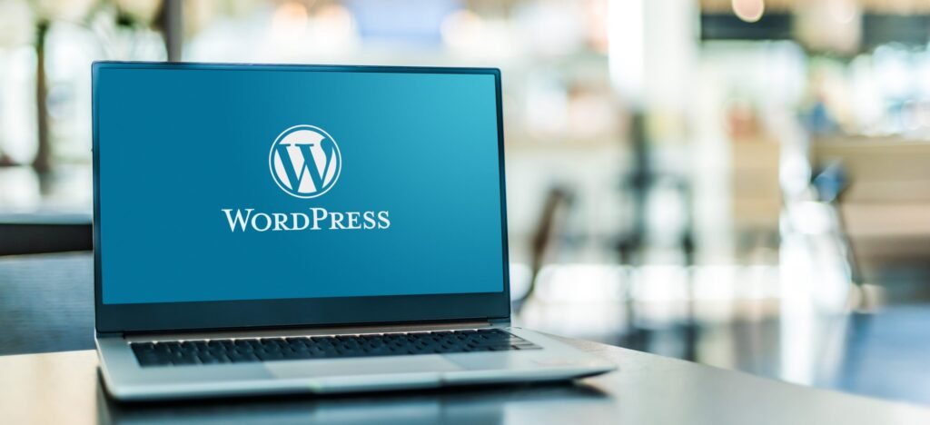 O WordPress é a plataforma de gerenciamento de conteúdo (CMS) mais popular do mundo, com mais de 40% de todos os sites na internet. 